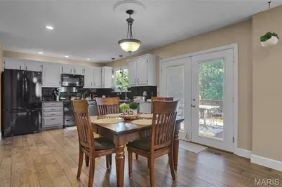 3108 Woodbridge Estates Drive, Saint Louis, MO 63129 - Photo 5