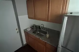 6133 Washington Ave, Berkeley, MO 63134 - Photo 7
