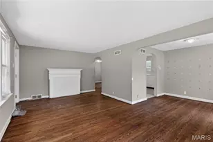 1924 Alert Dr, Saint Louis, MO 63114 - Photo 9