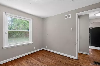 1924 Alert Drive, Saint Louis, MO 63114 - Photo 11