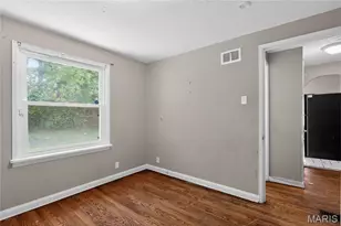 1924 Alert Dr, Saint Louis, MO 63114 - Photo 11
