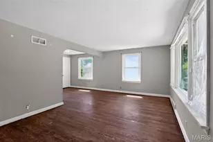 1924 Alert Dr, Saint Louis, MO 63114 - Photo 19