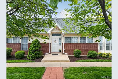 107 Cardinal Villas Drive #1C, Saint Peters, MO 63376 - Photo 1