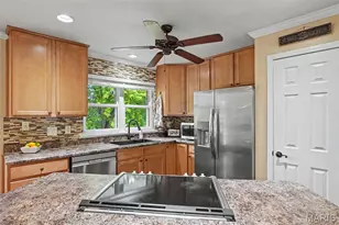 6 Cherrywood Ct, Saint Peters, MO 63376 - Photo 7