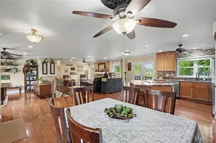 6 Cherrywood Ct, Saint Peters, MO 63376 - Photo 5