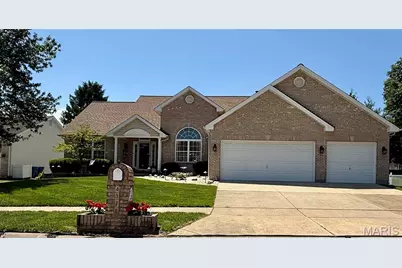 4576 Kerth Forest Drive, Mehlville, MO 63128 - Photo 3