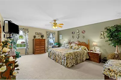 4576 Kerth Forest Drive, Mehlville, MO 63128 - Photo 17