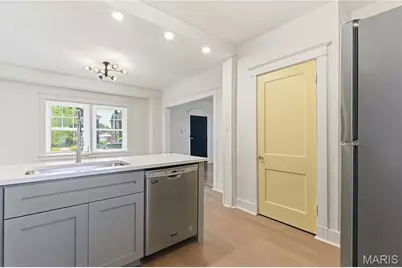 6769 Chamberlain Avenue, Saint Louis, MO 63130 - Photo 11