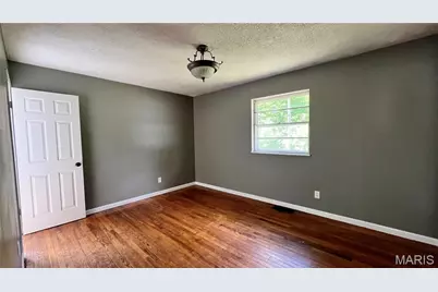 12075 Nero Drive, Florissant, MO 63033 - Photo 7