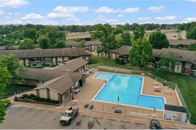 9929 Bunker Hill Drive #C, Saint Louis, MO 63123 - Photo 3