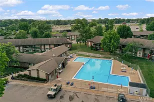 9929 Bunker Hill Dr, Saint Louis, MO 63123 - Photo 3