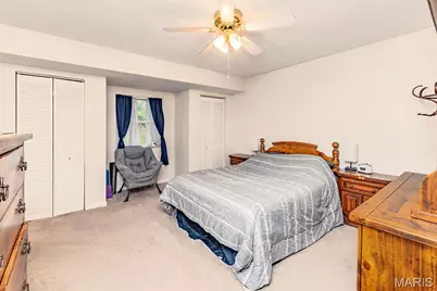 4477 Roadside Lane, Saint Louis, MO 63128 - Photo 21