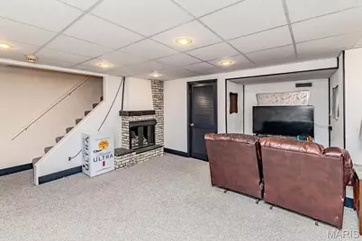 4477 Roadside Lane, Saint Louis, MO 63128 - Photo 25
