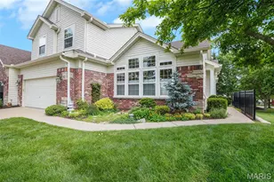 14762 Thornbird Manor Parkway Pkwy, Chesterfield, MO 63017 - Photo 1