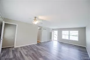 2175 Collier Dr, Florissant, MO 63031 - Photo 7