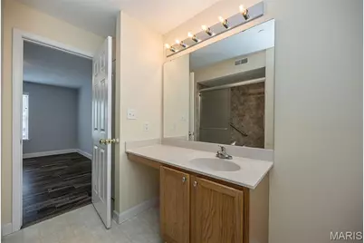 1112 Arbor Creek Drive #2D, Kirkwood, MO 63122 - Photo 27