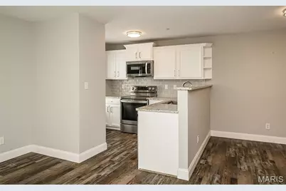 1112 Arbor Creek Drive #2D, Kirkwood, MO 63122 - Photo 13