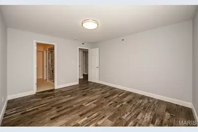 1112 Arbor Creek Drive #2D, Kirkwood, MO 63122 - Photo 25