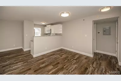 1112 Arbor Creek Drive #2D, Kirkwood, MO 63122 - Photo 9