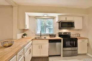 1121 King Carey Dr, Saint Louis, MO 63146 - Photo 11