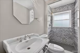 11447 Clayton Rd, Saint Louis, MO 63131 - Photo 13