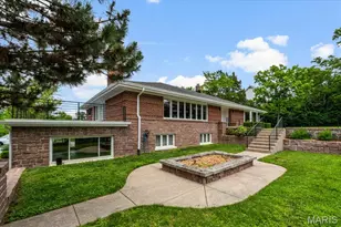 11447 Clayton Rd, Saint Louis, MO 63131 - Photo 3