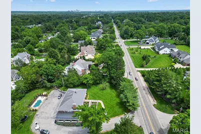 11447 Clayton Road, Saint Louis, MO 63131 - Photo 41