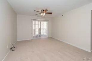 9218 Bent Pine Ct, Saint Louis, MO 63126 - Photo 3