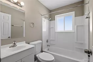 12109 La Padera Ln, Saint Louis, MO 63033 - Photo 25