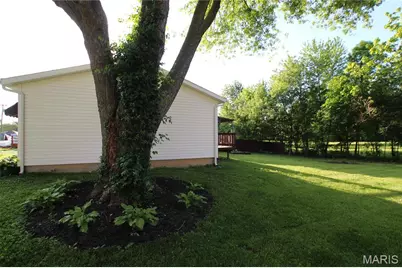 704 E Mortimer Street, New Florence, MO 63363 - Photo 17