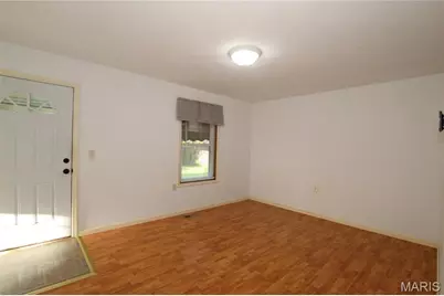 704 E Mortimer Street, New Florence, MO 63363 - Photo 9