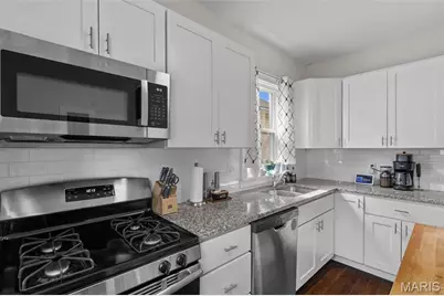 4329 Bingham Avenue, Saint Louis, MO 63116 - Photo 17