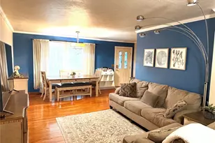 735 Hinder Dr, Saint Louis, MO 63125 - Photo 9