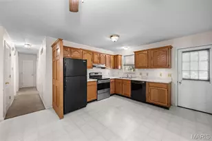 101 Gail Dr, Saint Peters, MO 63376 - Photo 13