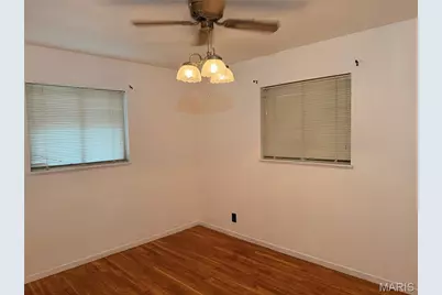 10436 Durness Drive, Saint Louis, MO 63137 - Photo 7