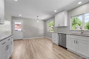 762 Ambois Dr, Creve Coeur, MO 63141 - Photo 21