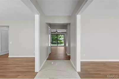 762 Ambois Drive, Creve Coeur, MO 63141 - Photo 7