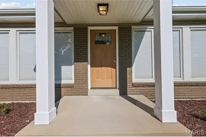 762 Ambois Drive, Creve Coeur, MO 63141 - Photo 5