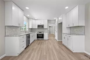 762 Ambois Dr, Creve Coeur, MO 63141 - Photo 23