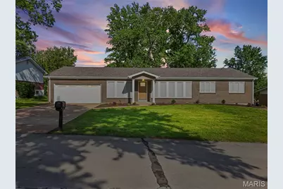 762 Ambois Drive, Creve Coeur, MO 63141 - Photo 1