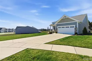2 Spinney Bough Ct, Wentzville, MO 63385 - Photo 39