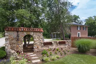 1 The Prado, Ladue, MO 63124 - Photo 3