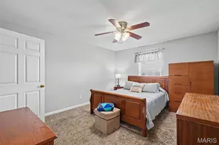 1121 Saravalle Dr, Saint Peters, MO 63376 - Photo 15