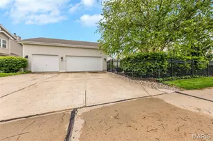 203 Madison Park Dr, Cottleville, MO 63376 - Photo 59