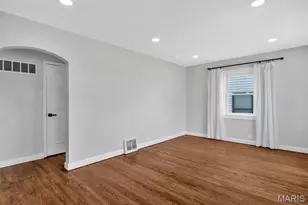 7056 Oleatha Ave, Saint Louis, MO 63139 - Photo 5