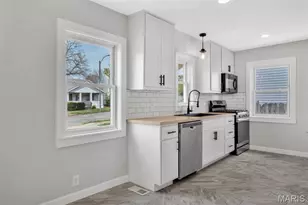 7056 Oleatha Ave, Saint Louis, MO 63139 - Photo 9