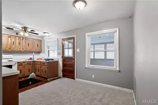 14 Forest Home Ct, Saint Louis, MO 63137 - Photo 9