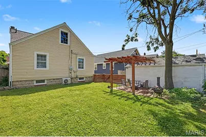 1721 W Adams Street, Saint Charles, MO 63301 - Photo 31