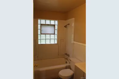 8859 Granada Place, Saint Louis, MO 63136 - Photo 5