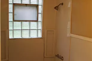8859 Granada Pl, Saint Louis, MO 63136 - Photo 5